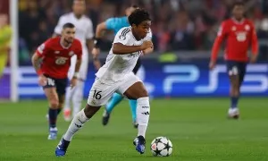 Thần đồng Brazil lạc lõng ở Real Thần đồng Brazil lạc lõng ở Real