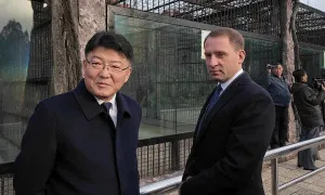 Ông Putin tặng sư tử, gấu cho Triều Tiên Ông Putin tặng sư tử, gấu cho Triều Tiên