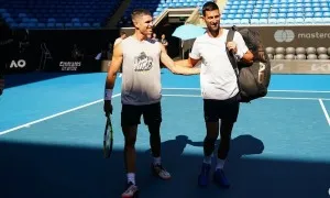 Djokovic thắng Alcaraz trước thềm Australia Mở rộng Djokovic thắng Alcaraz trước thềm Australia Mở rộng