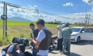 Trinh sát quật ngã nghi phạm giết người đang trên đường chạy trốn Trinh sát quật ngã nghi phạm giết người đang trên đường chạy trốn