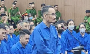 Tổng giám đốc 'tập đoàn đòi nợ' kiểu giang hồ bị đề nghị 12-14 năm tù Tổng giám đốc 'tập đoàn đòi nợ' kiểu giang hồ bị đề nghị 12-14 năm tù