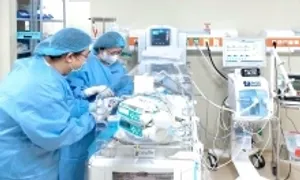 7 tuần nuôi dưỡng bé sinh non suy hô hấp